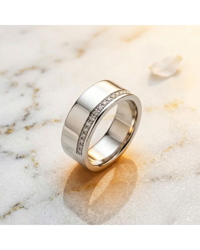 Alliance WONDER WOMEN femme en or blanc avec pierres 8 mm et rangée de diamants sur le côté