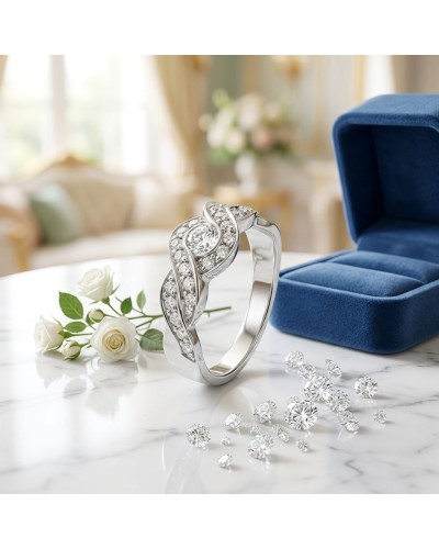 Alliance SOL TRESSE empierrée en or femme, bague ornée de diamants, avec boîte bleue et roses blanches à côté.