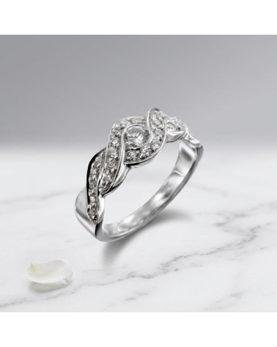 Alliance SOL TRESSE empierrée en or pour femme avec diamants scintillants et motif torsadé élégant.