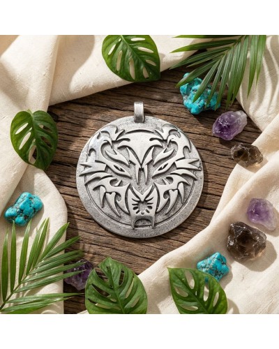 Pendentif rond argenté Gravure palmier stylisé, collier Sommetra / SUMATRA, sur bois avec pierres améthystes et turquoise autour