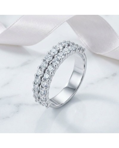 Alliance double rang en or sertie de 24 diamants, bague étincelante avec deux rangs de diamants scintillants.